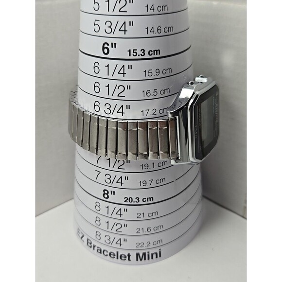 Timex Classic Digital Watch Indiglo 34mm WR30M Speidel Expansion New Battery - Picture 9 of 12